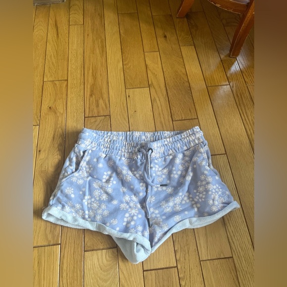 Ivory Ella - Floral Comfy Shorts - Picture 1 of 3